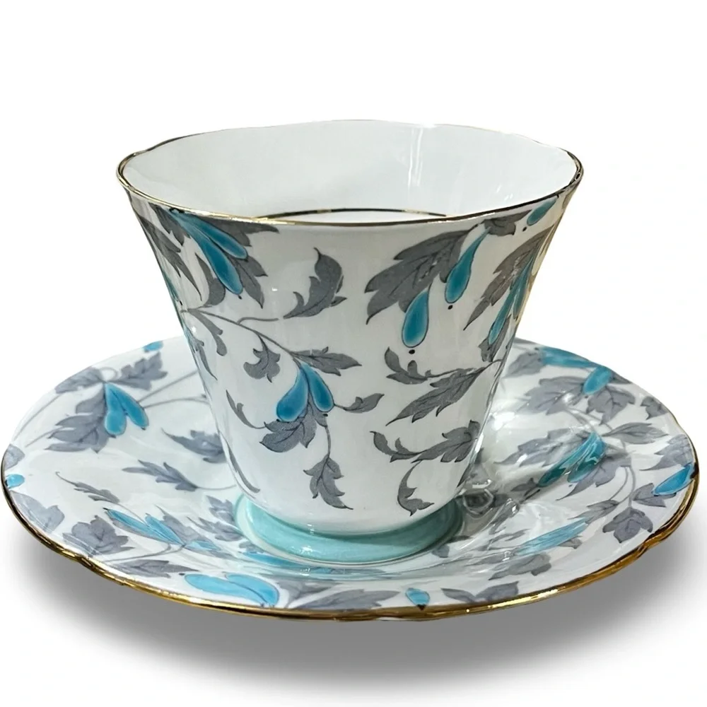 Royal Grafton “Ashley” Teacup and Saucer - Picture 3 of 9